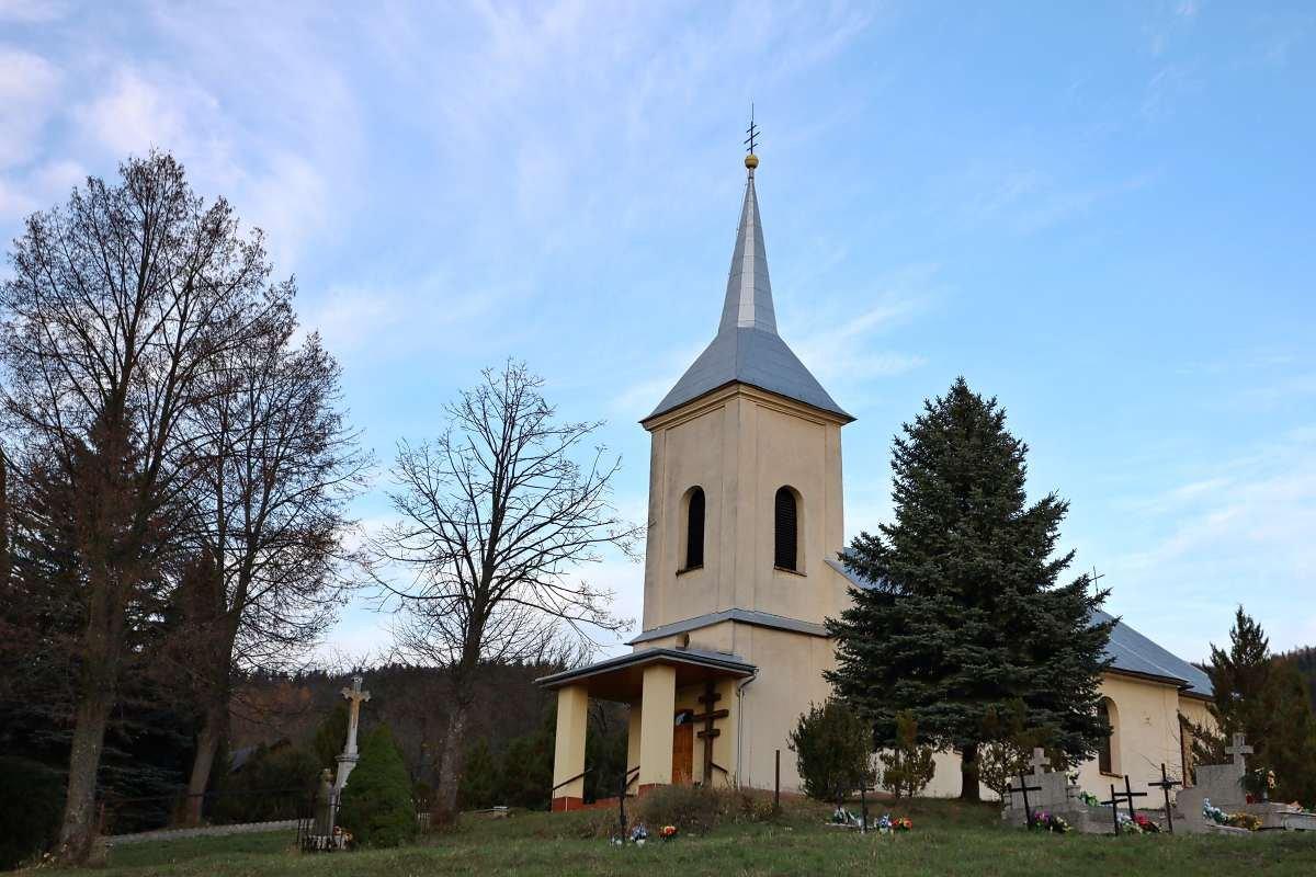 Chrám Ochrany Presvätej Bohorodičky, Jakovany