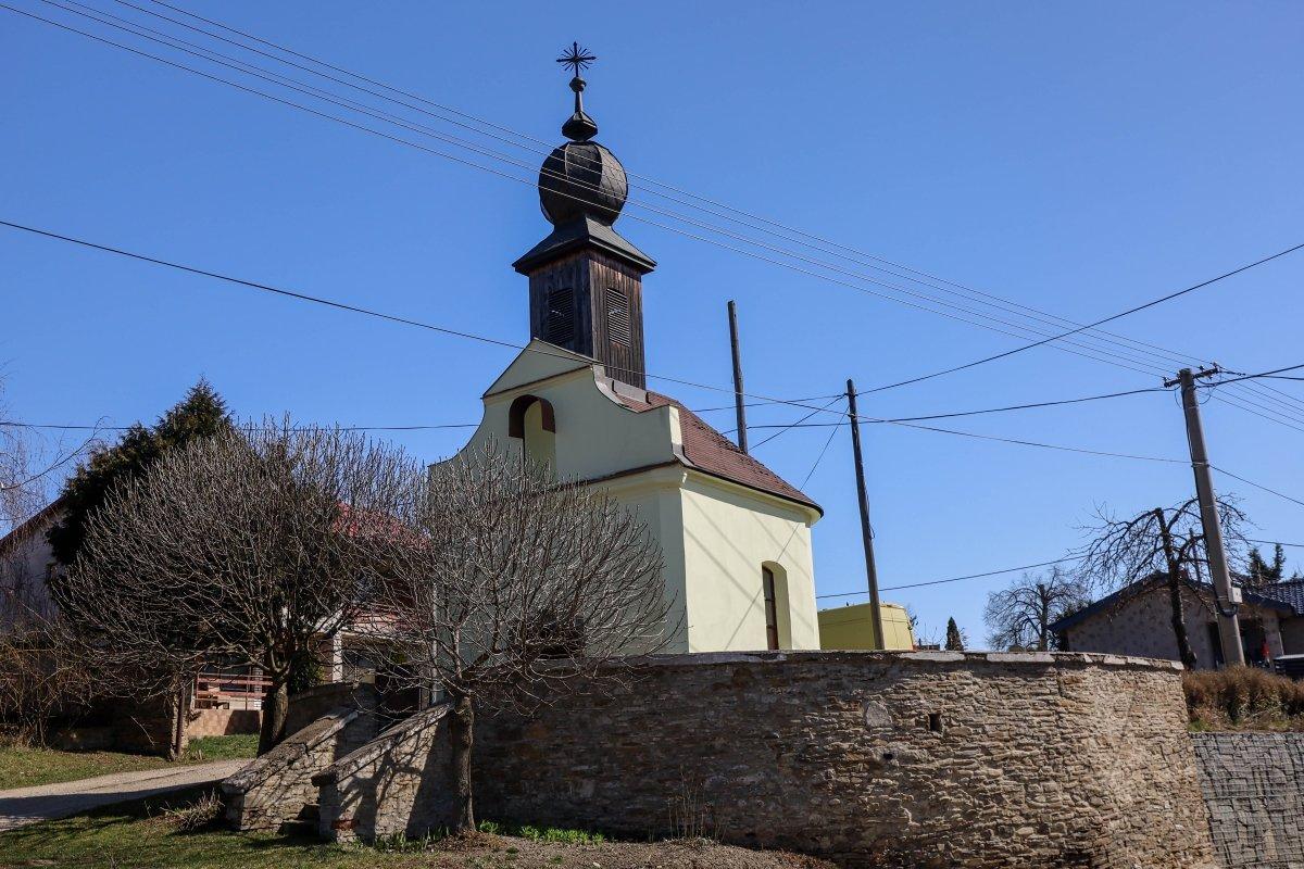 Kaplnka sv. Jána Nepomuckého, Pečovská N. Ves-1