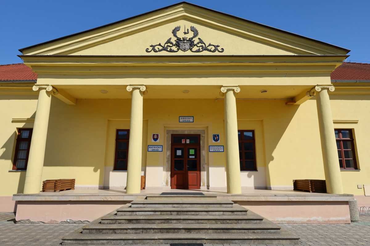 Klasicistická kúria, Pečovská N. Ves-3