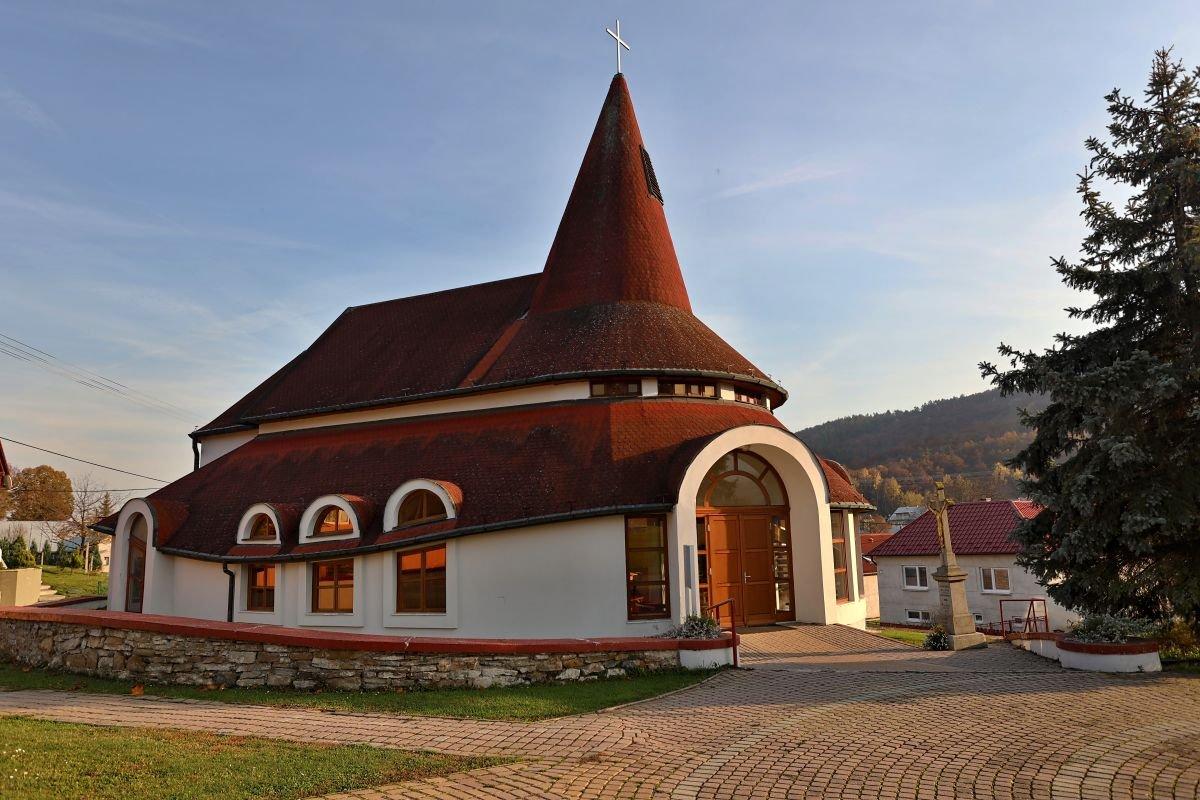 Kostol sv. Imricha, Uzovský Šalgov