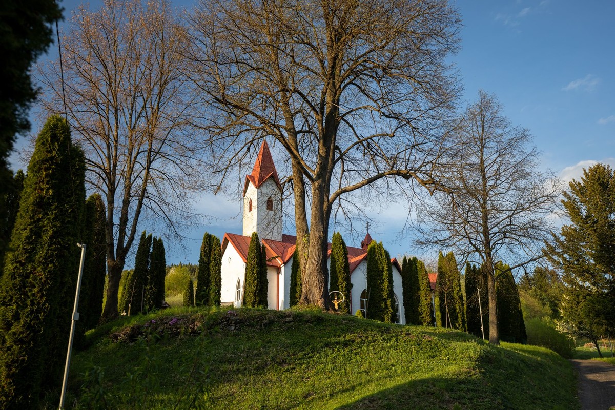 Matysová - Chrám sv. apoštolov Petra a Pavla-2